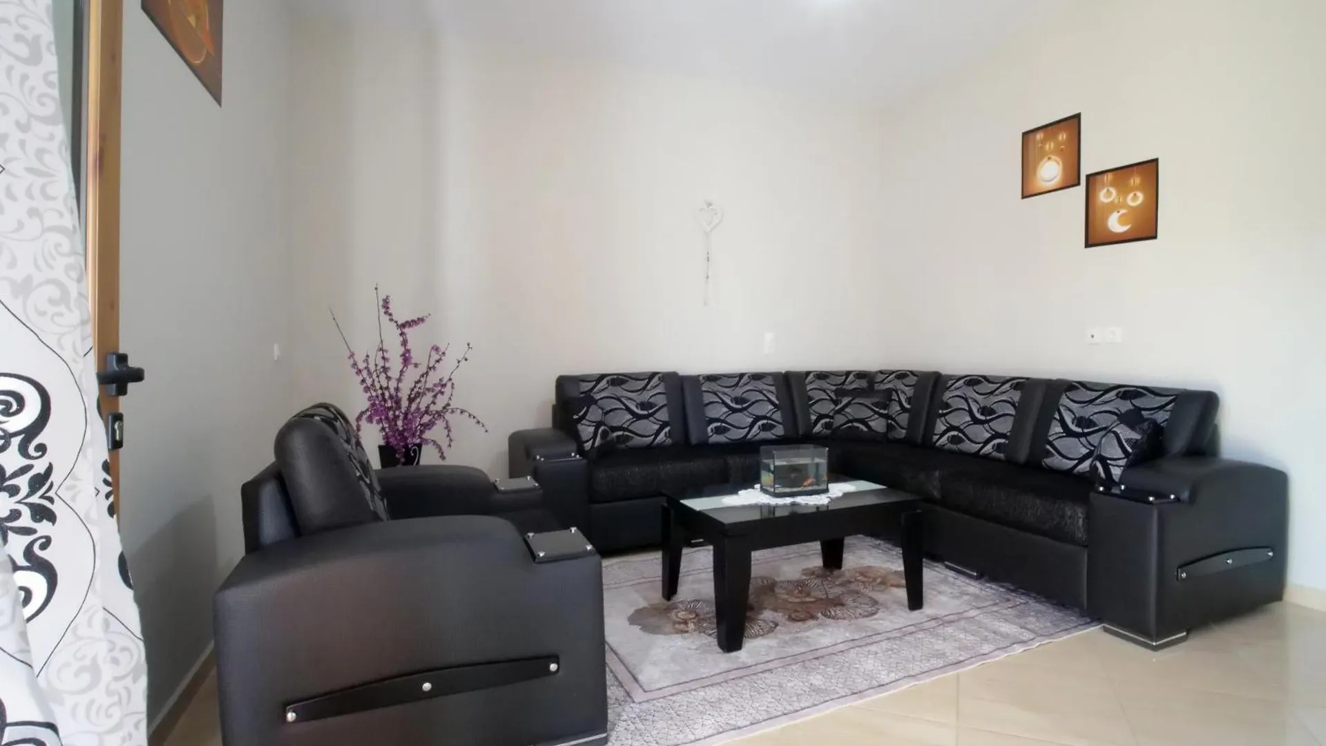Guest Boiii Apartment Berat